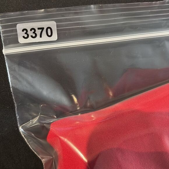 Sourpuss red pencil skirt with black buttons details size XXL - Picture 7 of 7